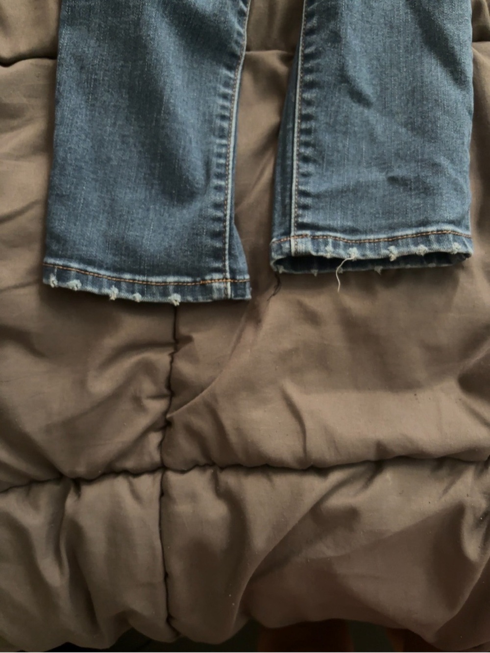 Jessica Simpson Adored High Rise Skinny Jeans Size 29 Medium Wash Stretch Denim - Picture 6 of 6